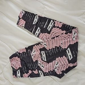 LuLa Roe leggings